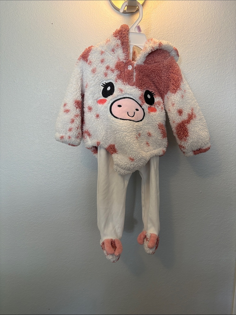 Source Unknown White and Pink Cow Plush Kids Matching Set